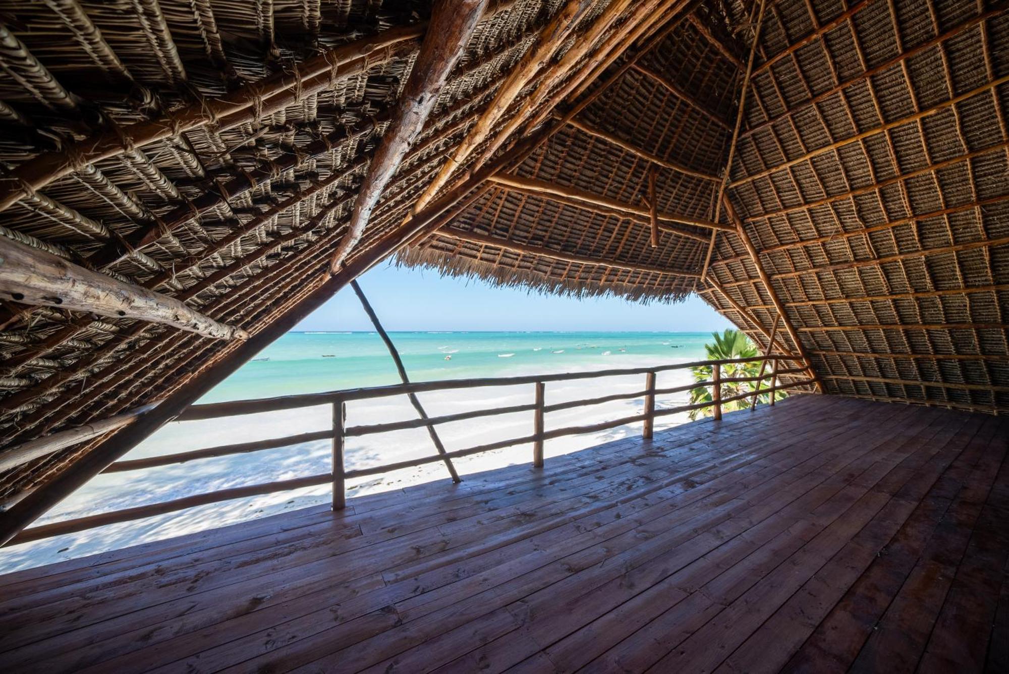Beachfront Turtle House Zanzibarhouses